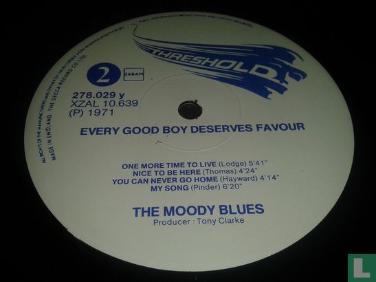 Every good boy deserves favour - Afbeelding 3