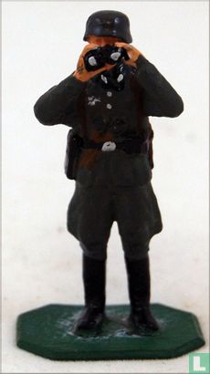 German officer  - Image 1