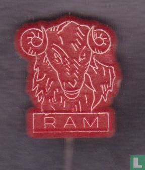 Ram [blanc sur rouge]