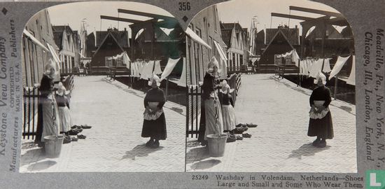 Washday in Volendam - Image 1