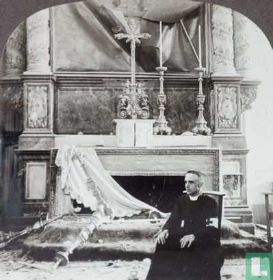 Altar of Malines Cathedral wrecked by German shells.  - Bild 2