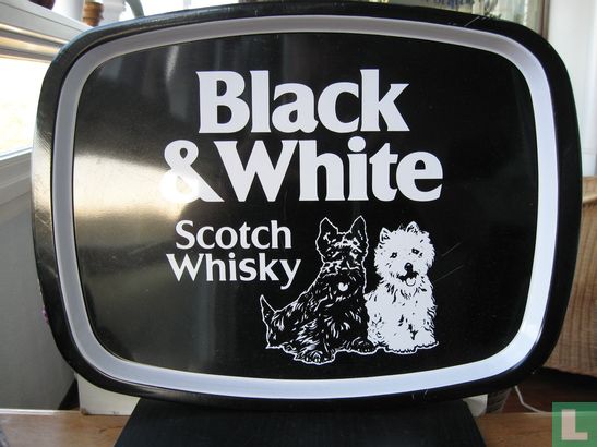 Dienblad Black & White Scotch Whisky