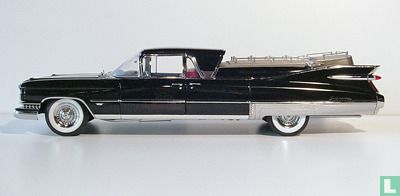 Cadillac Superior Flowercar - Image 2