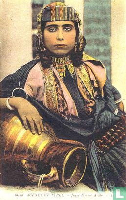 Jeune femme arabe - Afbeelding 1