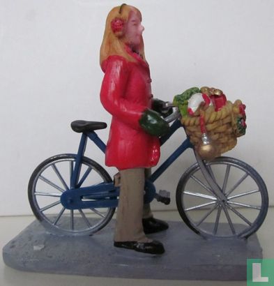 vélo en plastique avec dame - Image 1