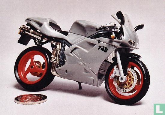 Ducati 748 - Afbeelding 1