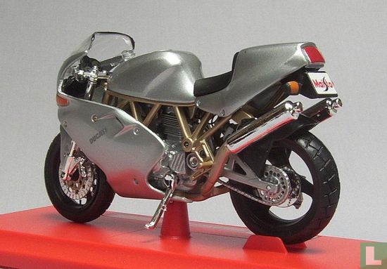 Ducati Supersport 900FE - Image 2