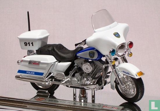 Harley-Davidson 1997 FLHT Electra Glide Standard 'Milwaukee Police Department' - Image 1