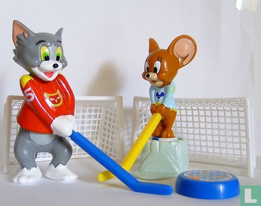 Tom & Jerry Ice Hockey