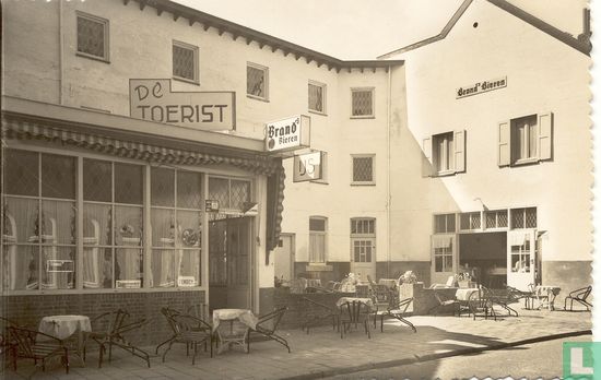 Hotel "De Toerist" A. Curvers, Hovetstraat 3, Valkenburg (L.) - Afbeelding 1