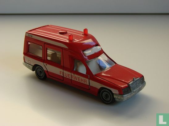 Mercedes-Benz 260E Binz Ambulance