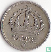 Sweden 10 öre 1945 (TS with hooks) - Image 2