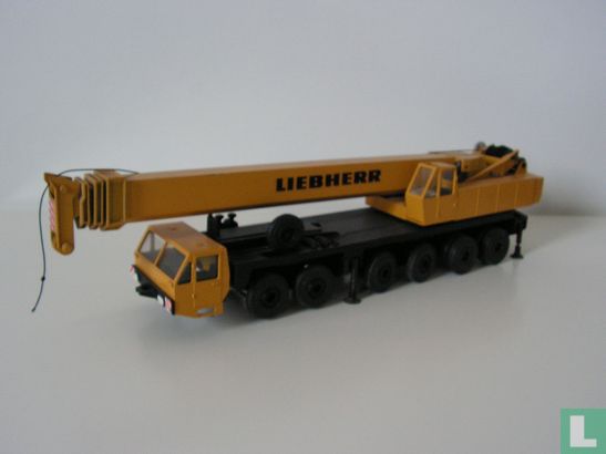 Liebherr LTM 1100 - Image 1