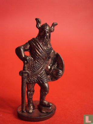 Viking avec épée et Bouclier (cuivre) - Image 1