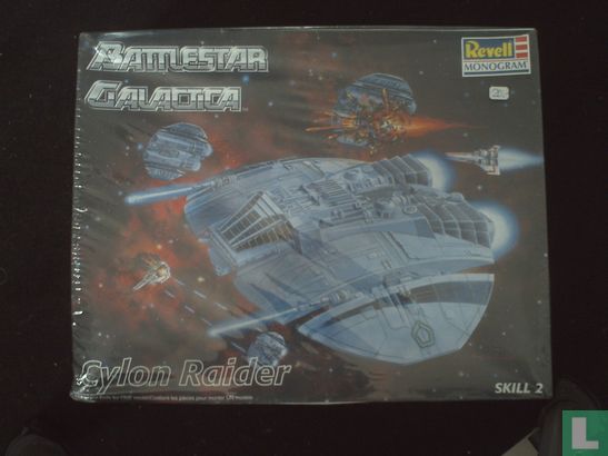 Battlestar galactica cylon raider