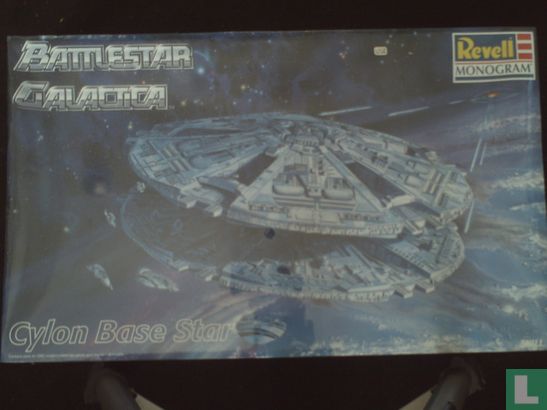 Battlestar galactica - cylon base star