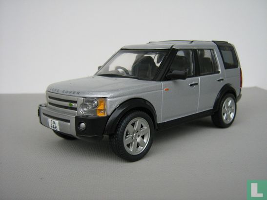 Land Rover Discovery  - Image 1