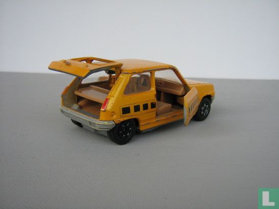 Renault 5 TS - Afbeelding 2