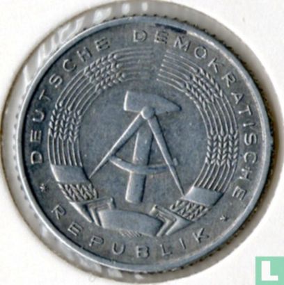 DDR 50 Pfennig 1973 - Bild 2