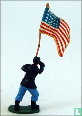 Union soldier with standard  - Image 2