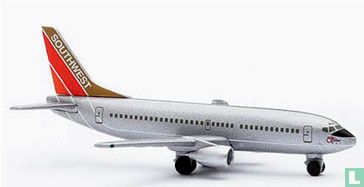 Southwest - 737-300 "Silver" (01)