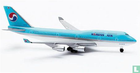 Korean Air - 747-400 (01)