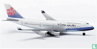 China AL - 747-400 (01)
