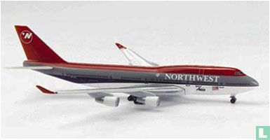 Northwest - 747-400 (01)