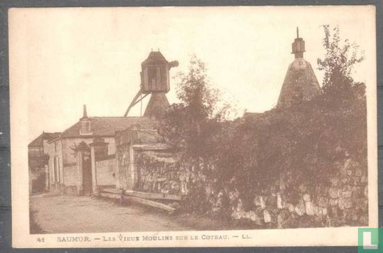 Saumur, Les Vieux Moulins sur le Coteau