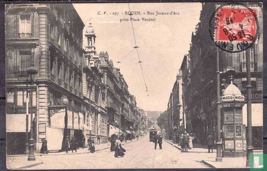 Rouen, Rue Jeanne d´Arc prise Place Verdrel