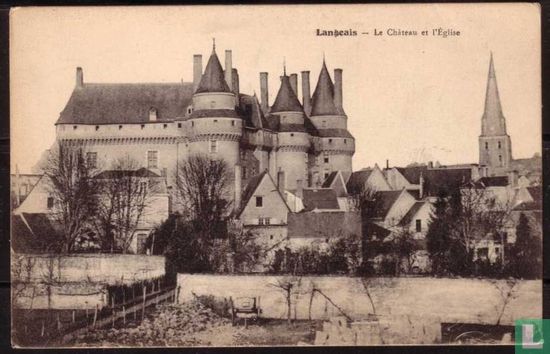 Langeais, Le Château et l'Eglise
