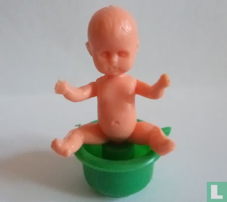 Baby on potty - Image 1