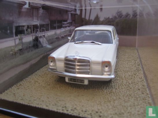 Mercedes-Benz 220 - Afbeelding 2