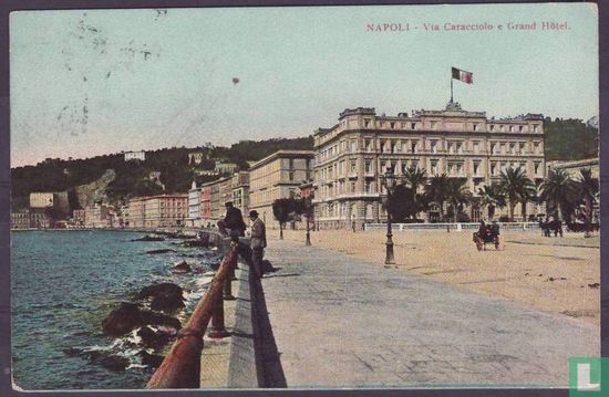 Napoli, Via Caracciolo e Grand Hotel