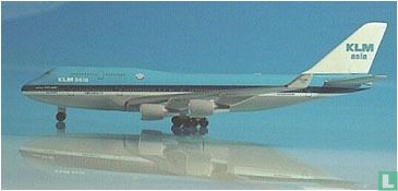 KLM Asia - 747-400 (02)