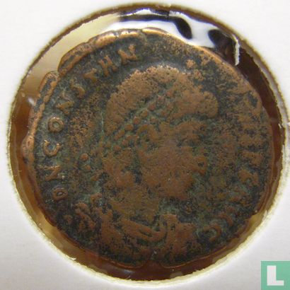Empire romain AE4 d'empereur Constantius II, 337-341 ap. J.-C. - Image 2