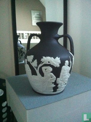 Portland vase - Image 2