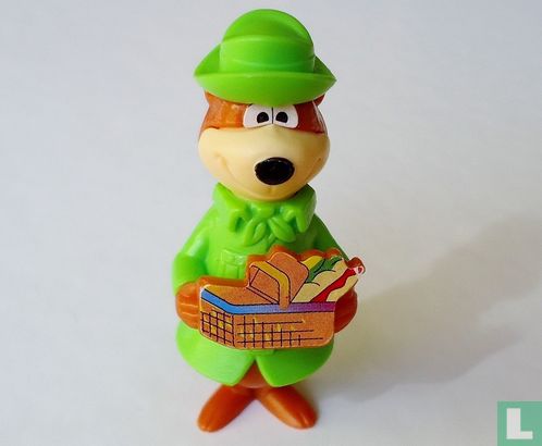 Yogi Bear with picnic basket - Image 1