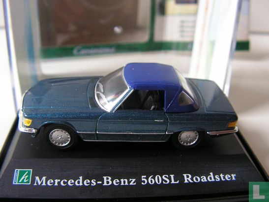 Mercedes-Benz 560SL Roadster