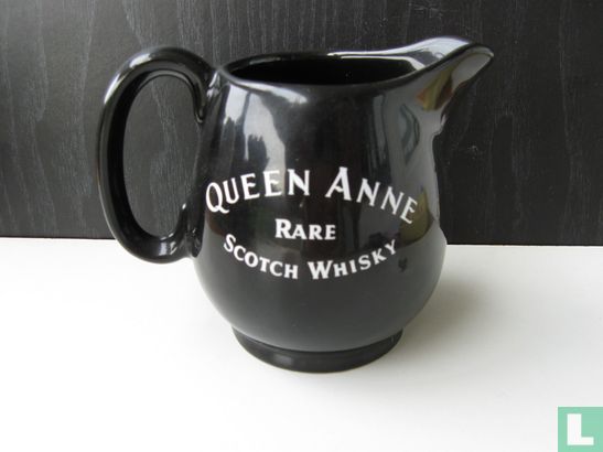 Queen Anne Rare Scotch Whisky   - Image 1