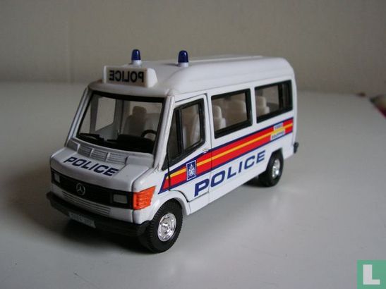 Mercedes-Benz 308 Police