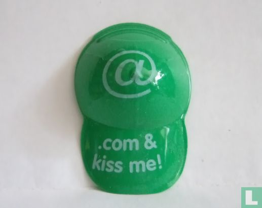 .com & kiss me!