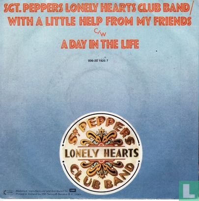 Sgt. Peppers Lonely Hearts Club Band / With a Little Help from My Friends - Afbeelding 2