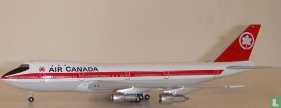 Air Canada - 747-100