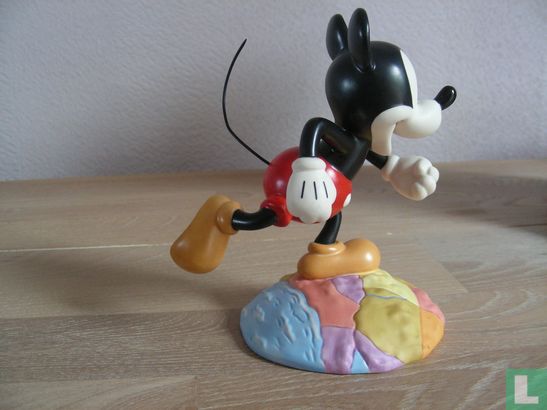 Mickey Mouse an der Oberseite der Welt - Bild 2