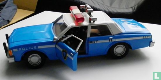 Chevrolet Caprice Police - Image 3