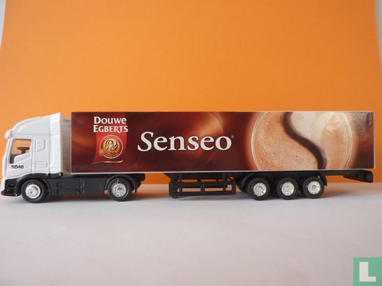 Scania 1040 'Douwe Egberts Senseo' - Afbeelding 1