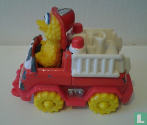 Big Bird in fire engine - Image 2