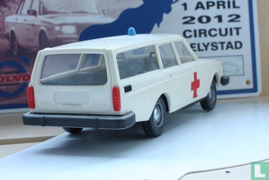 Volvo 245 Ambulance - Afbeelding 2