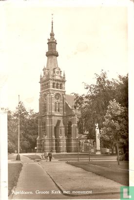 Apeldoorn, Groote Kerk met monument